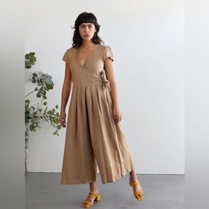Sugar candy mountain wide legged linen tan romper, size M